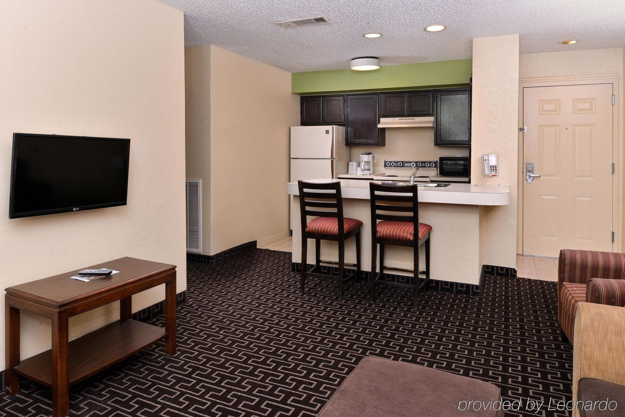 Americas Best Value Inn & Suites Extended Stay - Tulsa Bagian luar foto