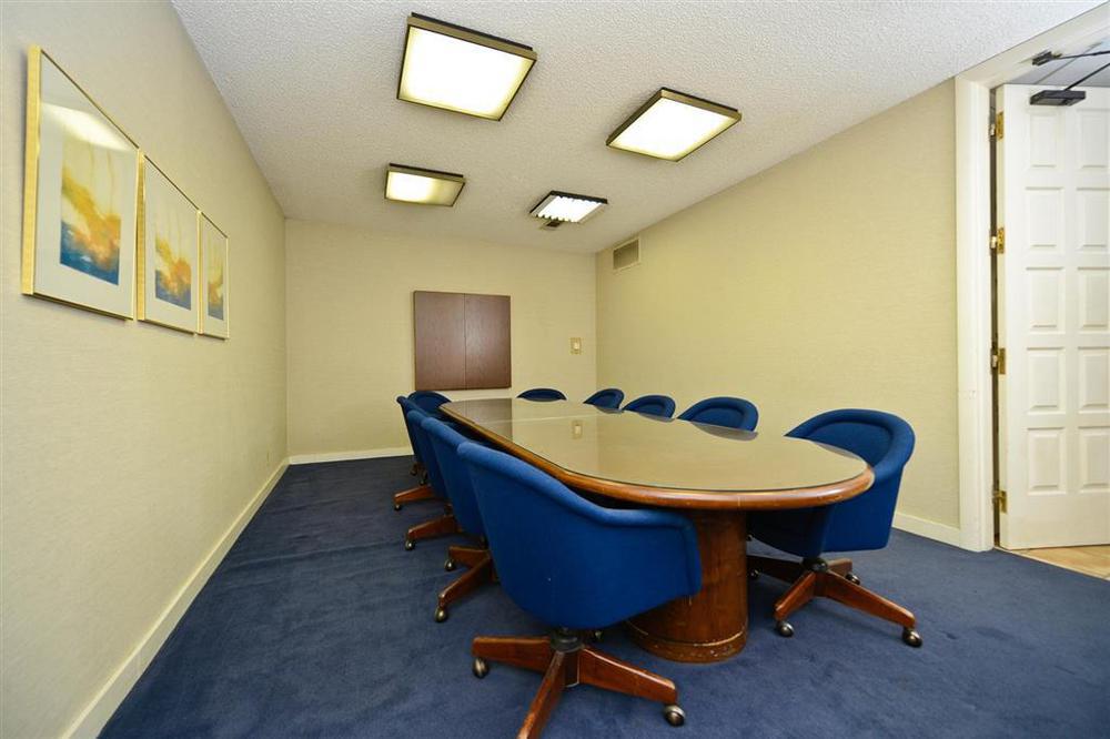 Americas Best Value Inn & Suites Extended Stay - Tulsa Bisnis foto
